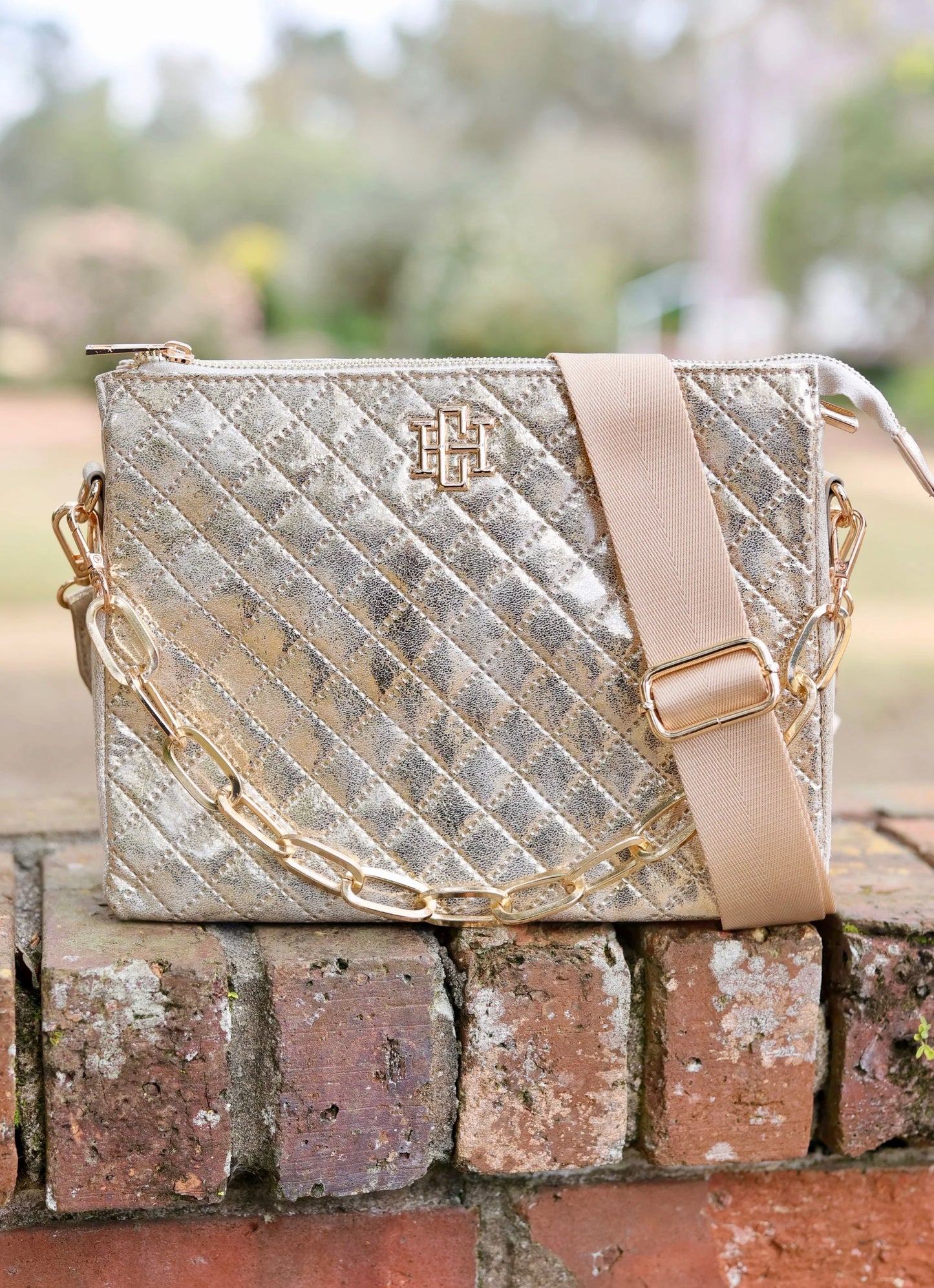 Champagne Pop Crossbody