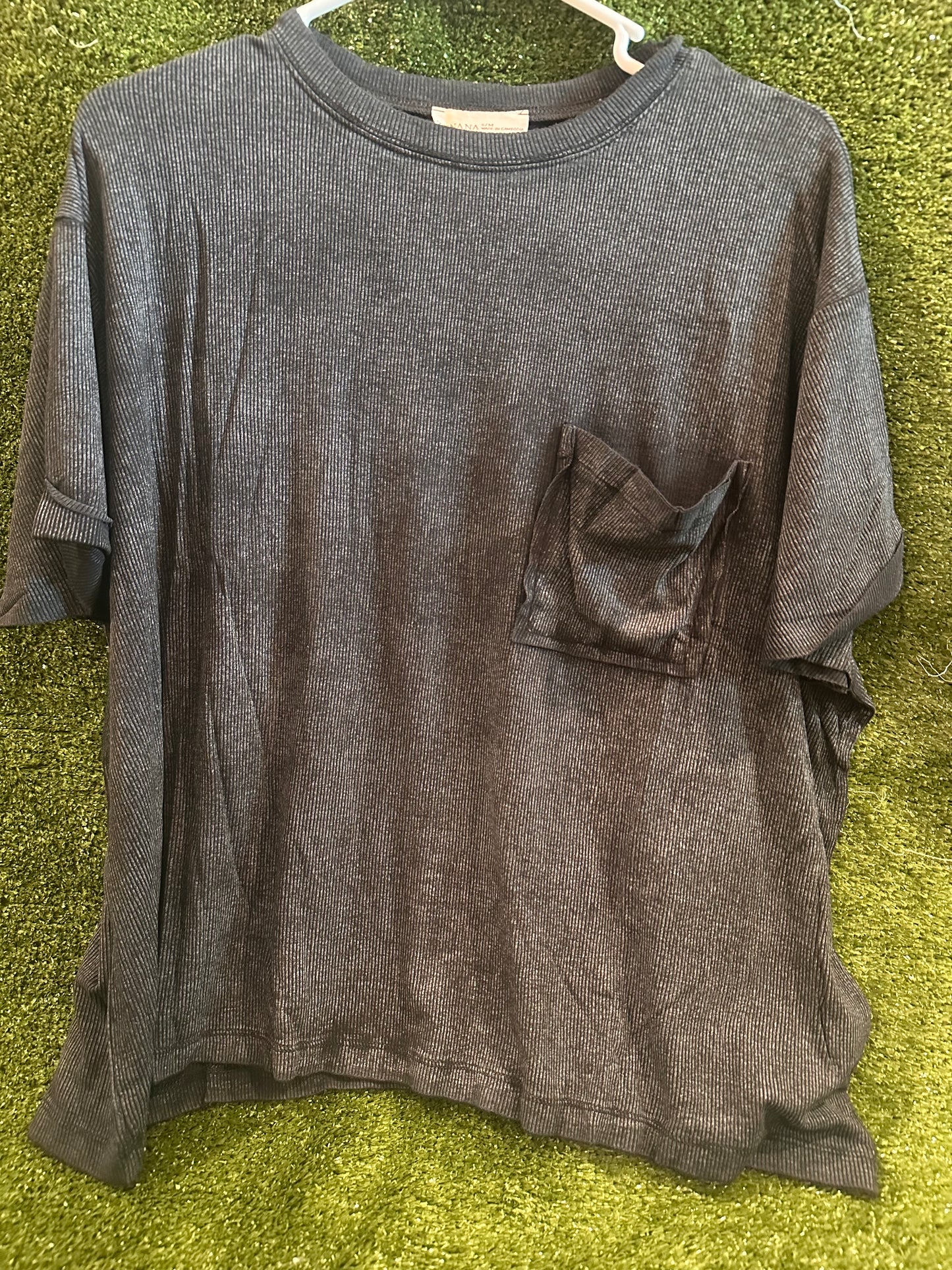 Zenana Black Ribbed Pocket Tee